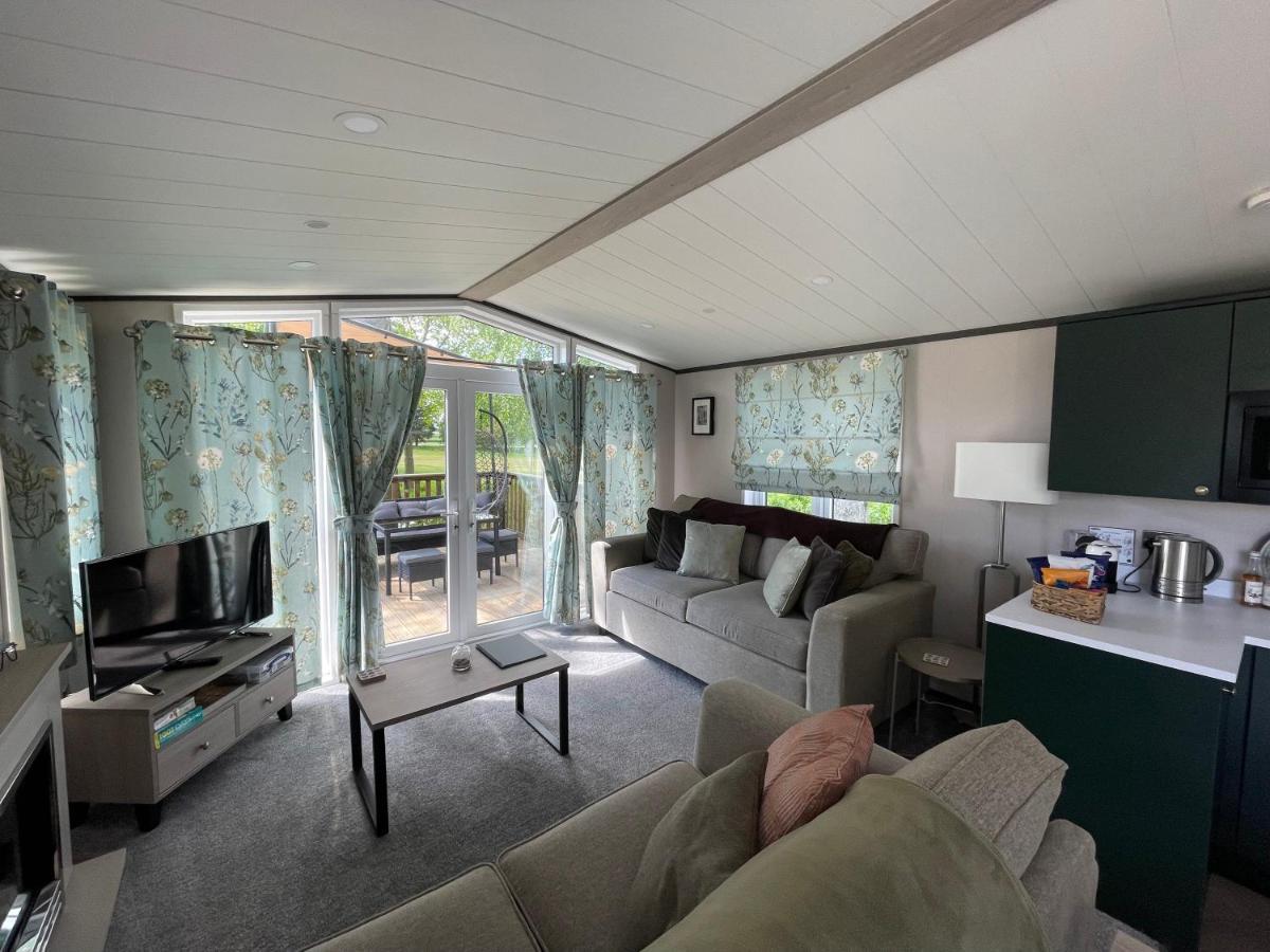 Teviotdale Lodge At Lilliardsedge Holiday Park Jedburgh Exteriér fotografie